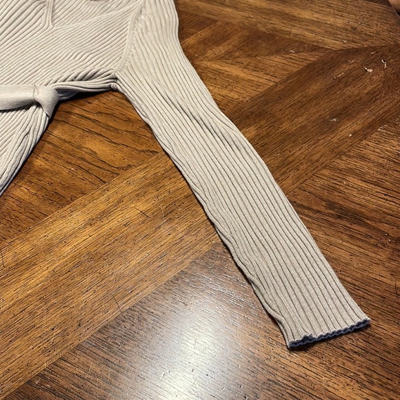 H&M Beige Ribbed Sweater Set - Picture 8 of 13